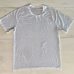 Lululemon Metal Vent Short Sleeve Tee Size Medium Color White